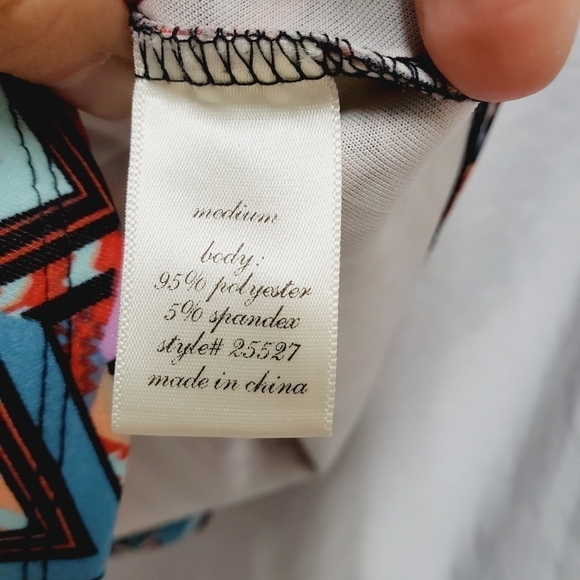 Alya skirt Multicolor geometric print  Casual Skirt M - Picture 5 of 6